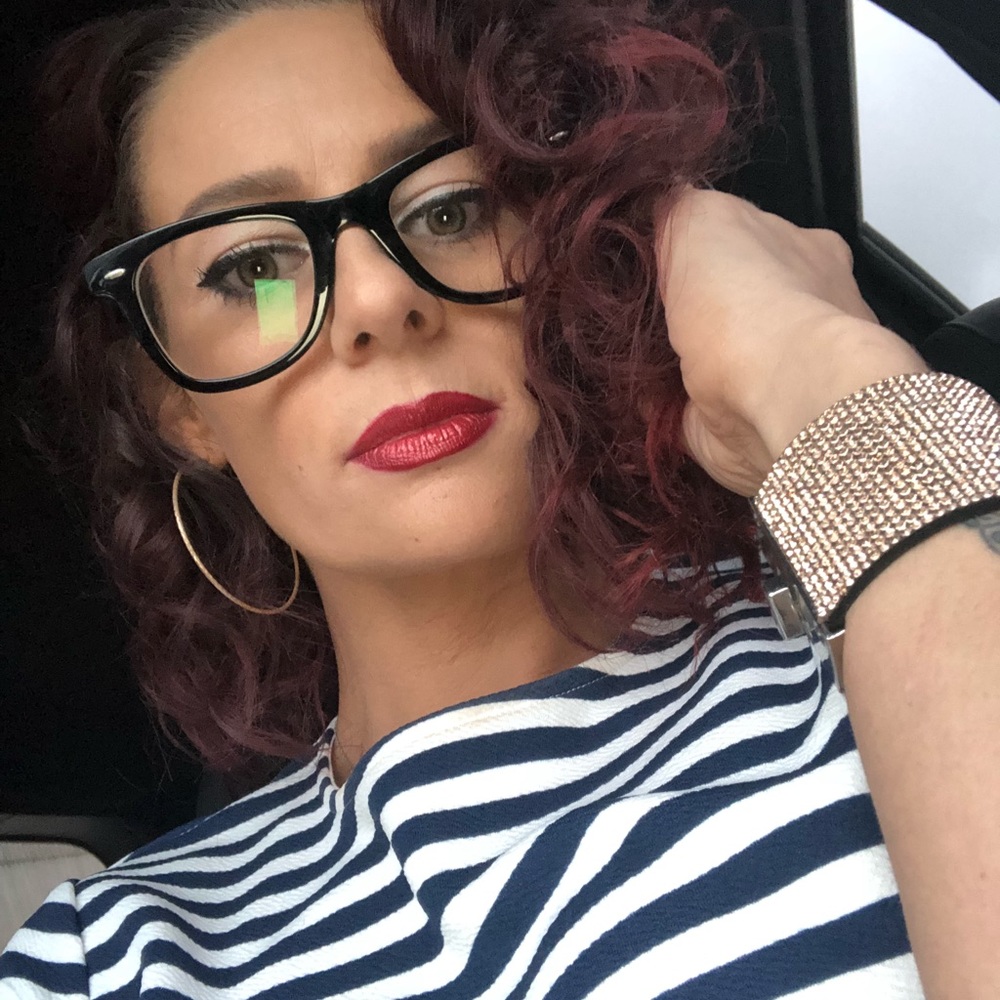 Meet your Posher, Melissa